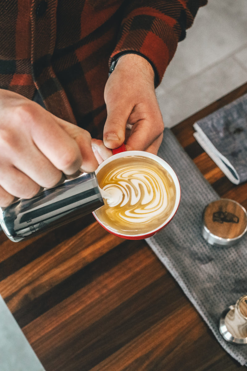 How to Steam Glossy Microfoam Instead of Foamy Milk