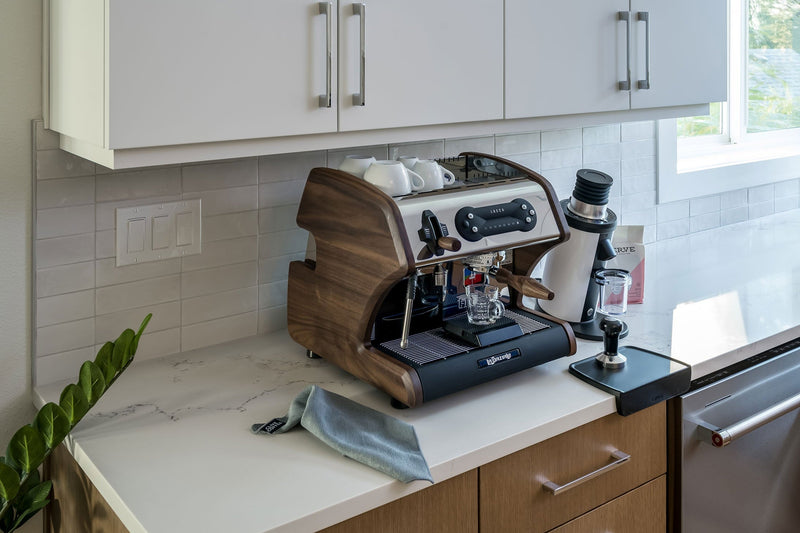 LUCCA vs Breville Espresso Machines: Which Is Better?