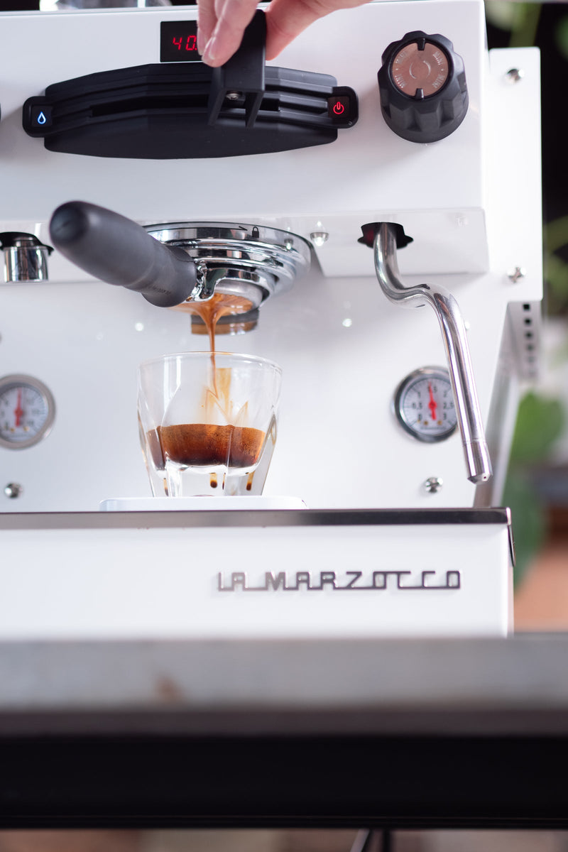 La Marzocco vs Jura: Key Differences for Home Espresso